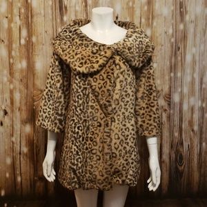 Oxford & Regent leopard print faux fur coat